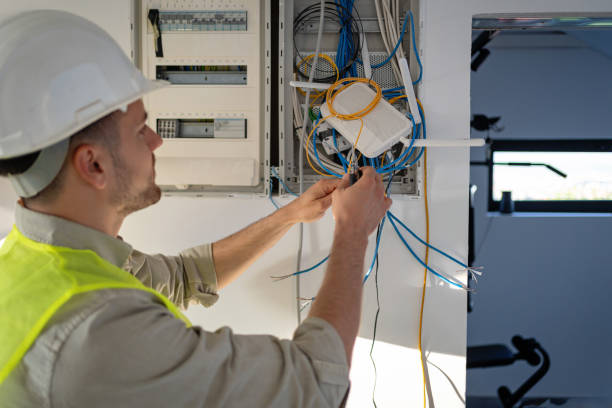 Best Licensed Electrician  in Woodbury Center, CT